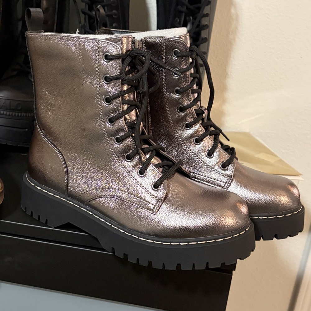 Unionbay Metallic Silver/Pewter Combat Boots